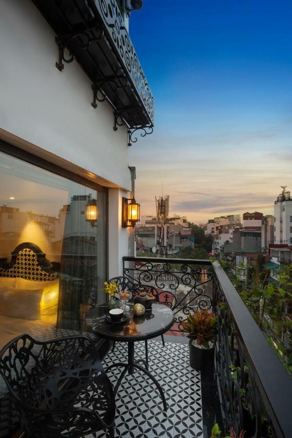 Hotel Esplendor And Hanoï